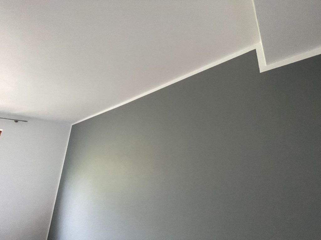 gotowe odcięcia przy suficie
